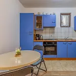 1 Bedroom Amazing In דירה