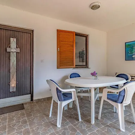 1 Bedroom In * Medulin